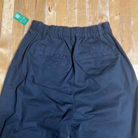 NWT women’s Gap zippered pants - Picture 10 of 12